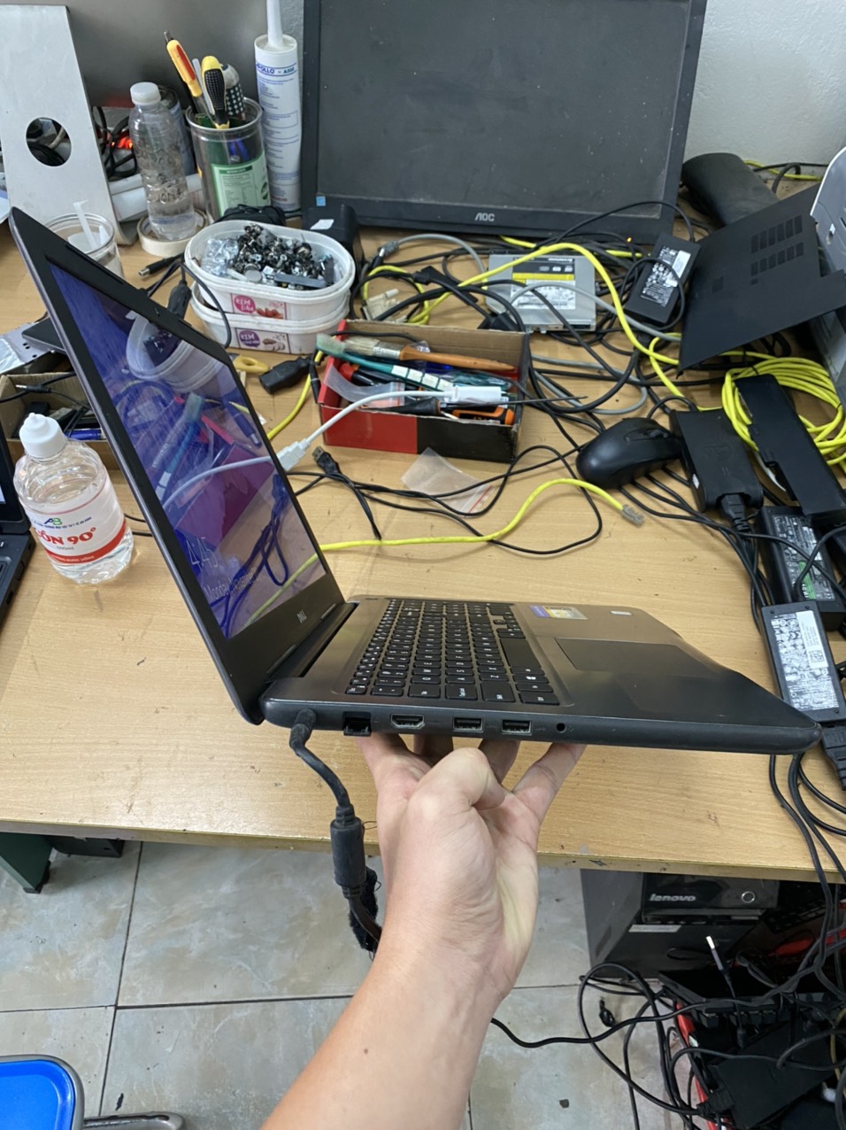 Laptop Dell inspiron 15 5567 i5-7200u/8gb/128+1tb/15.6ich/vga amd m440(99%)