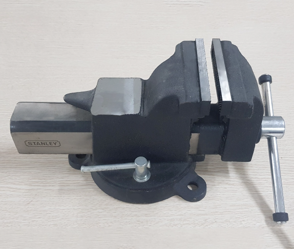 Ê tô 8&quot; có mâm xoay (20.5 Kg) Stanley 81-604